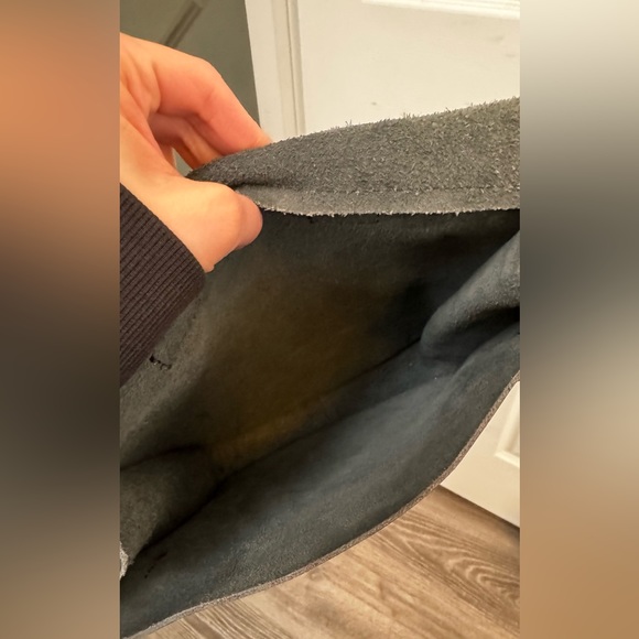 Genuine leather boxy mini backpack - Picture 4 of 4